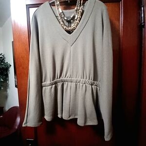 DG2 BY DIANE GILMAN V-NECK PEPLUM TOP-(SAGE GREEN) -(NWT)